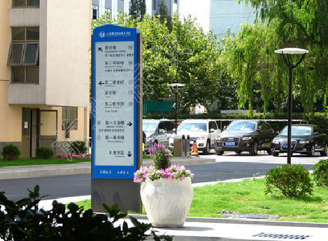 华阴哪些因素影响宣传栏的制作？